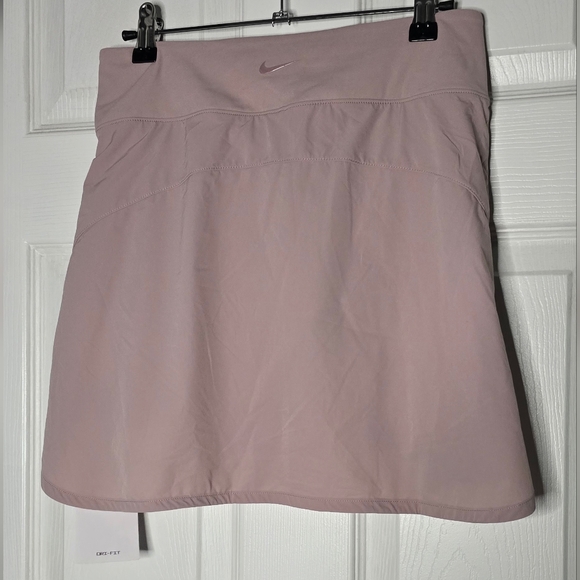 Nike Skort - Picture 4 of 6